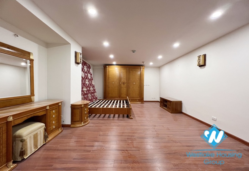 A nice apartment for rent in P building, Ciputra, Tay Ho, Ha Noi